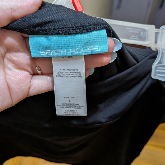 Beach House Elegant Black Skort - Picture 5 of 5